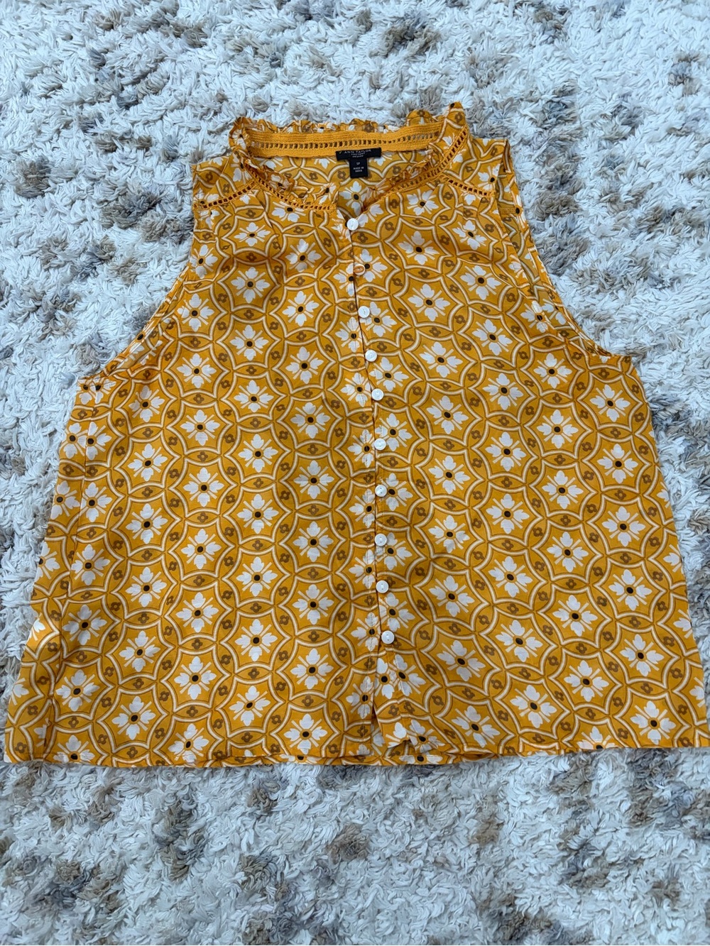 Ann Taylor Yellow Printed Sleeveless Button-Front Blouse*